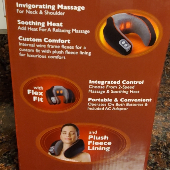 Homedics Neck and Shoulder Massager with Heat - Picture 3 of 6